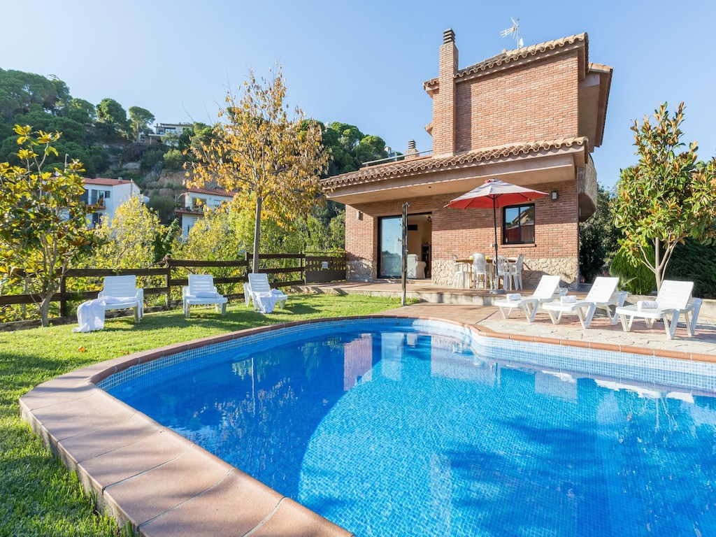 Villa in Spanje bij Cala Canyelles