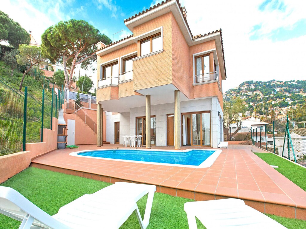 Villa in Lloret de Mar met privézwembad