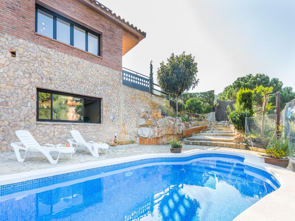 Villa aan Costa Brava bij Cala Canyelles