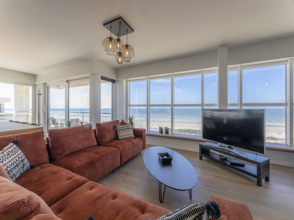Appartement met panoramisch zeezicht in De Panne