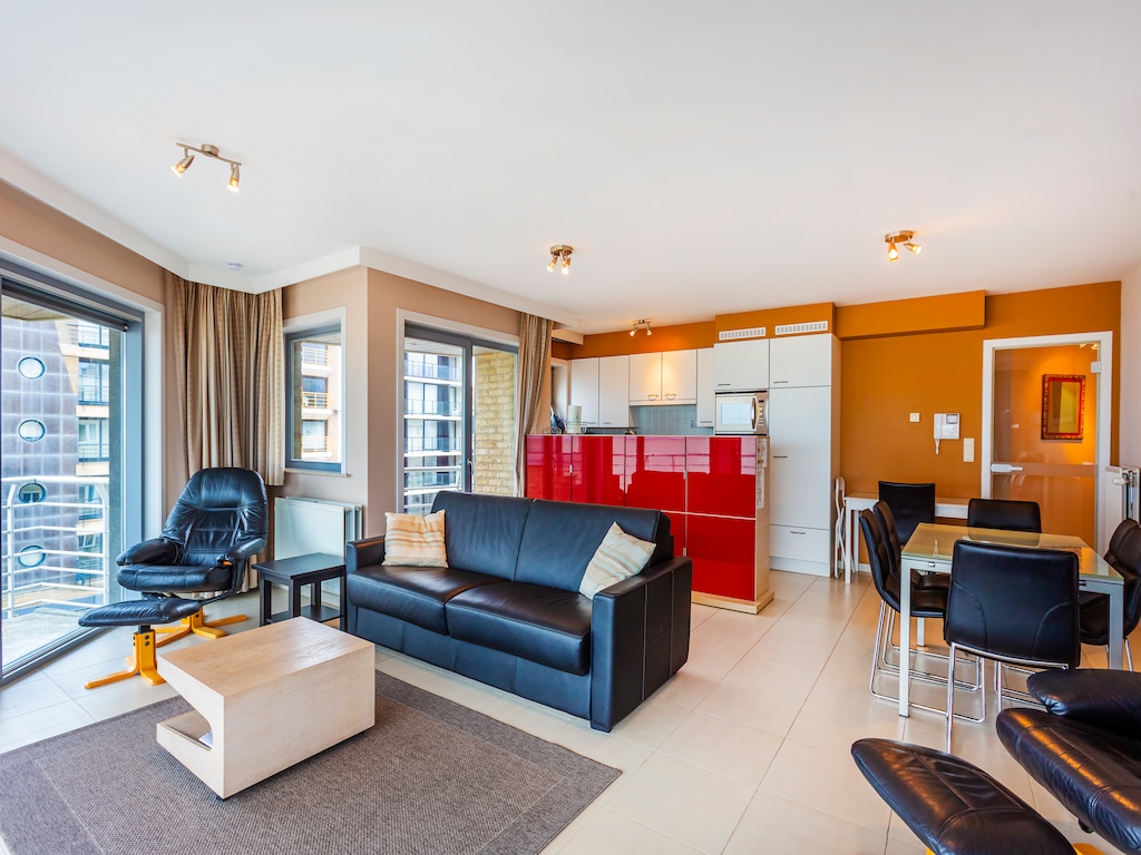 Modern, luxe hoekappartement aan de kust.