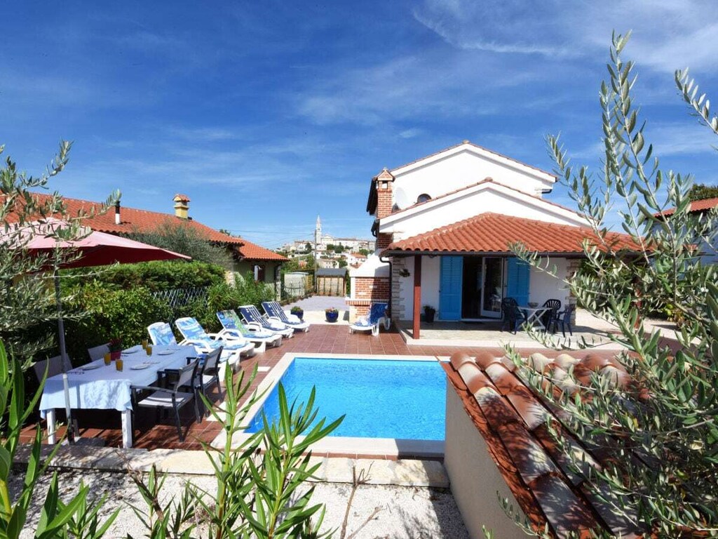 Vakantiehuis in Višnjan met zwembad