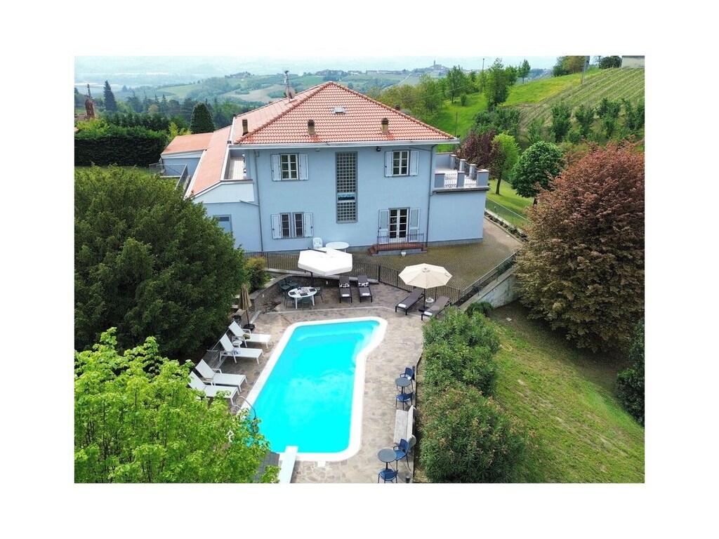 Prachtige Villa Magna met zwembad + park