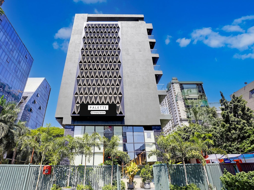 Luxuriöse Eleganz in Magarpatta City Pune