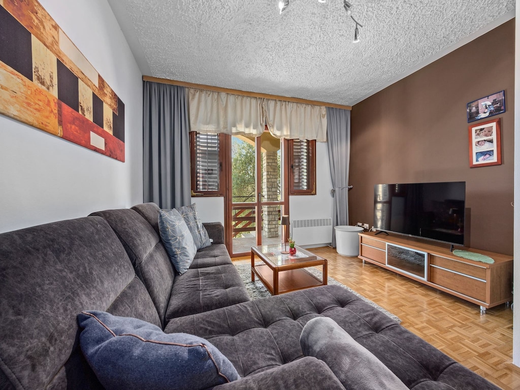 Appartement in Supetarska Draga bij strand
