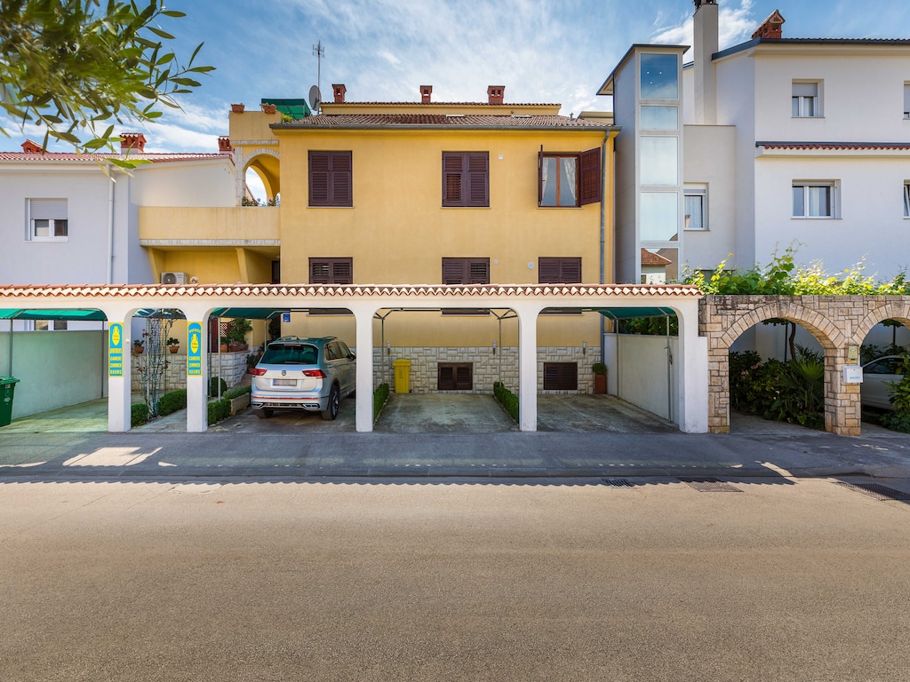 Apartment in Fažana near the Beach