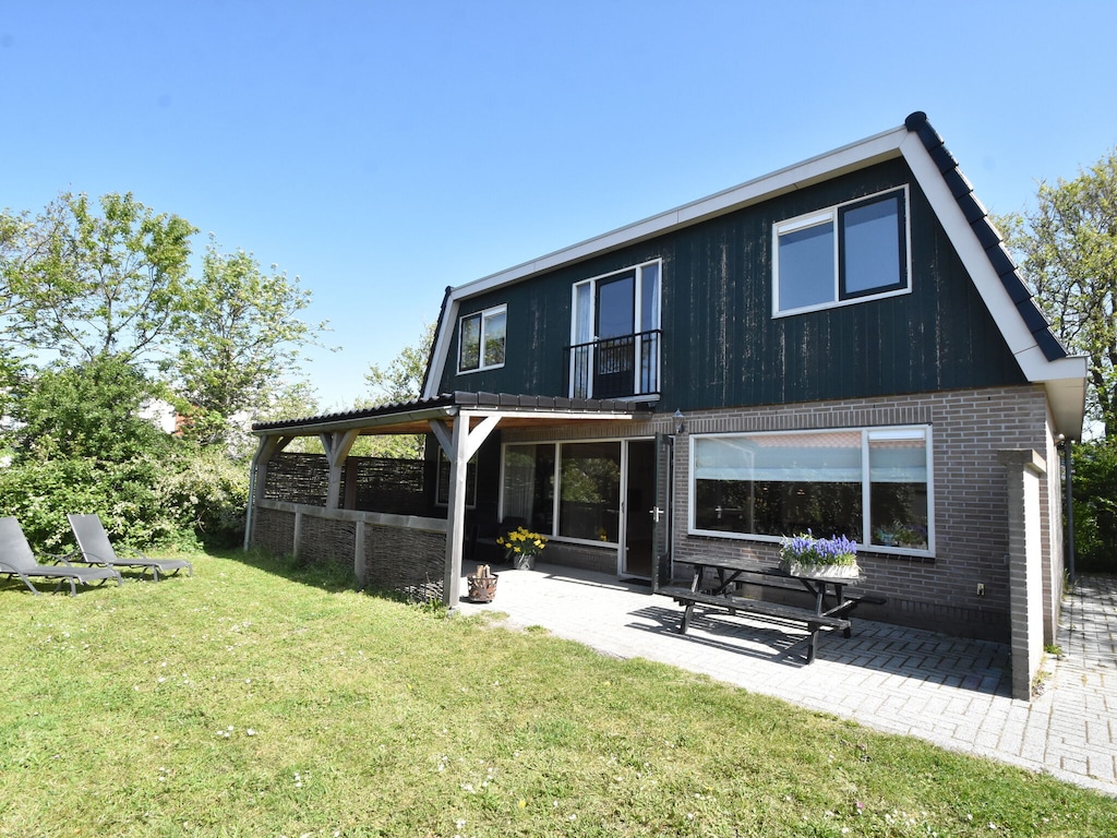 Ferienhaus mit Infrarotsauna in Callantsoog