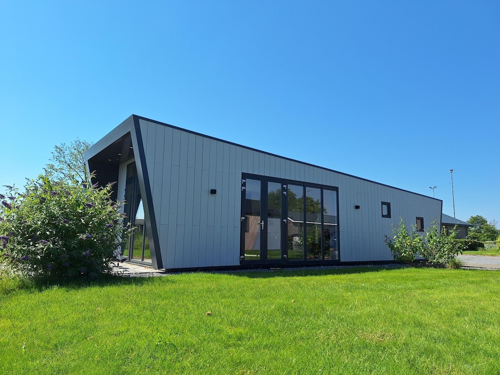 Chalet mit 2 Schlafzimmern und Terrasse