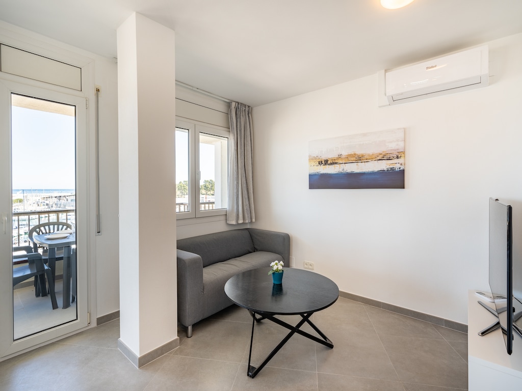 Prachtig gerenoveerd appartement met uitzicht