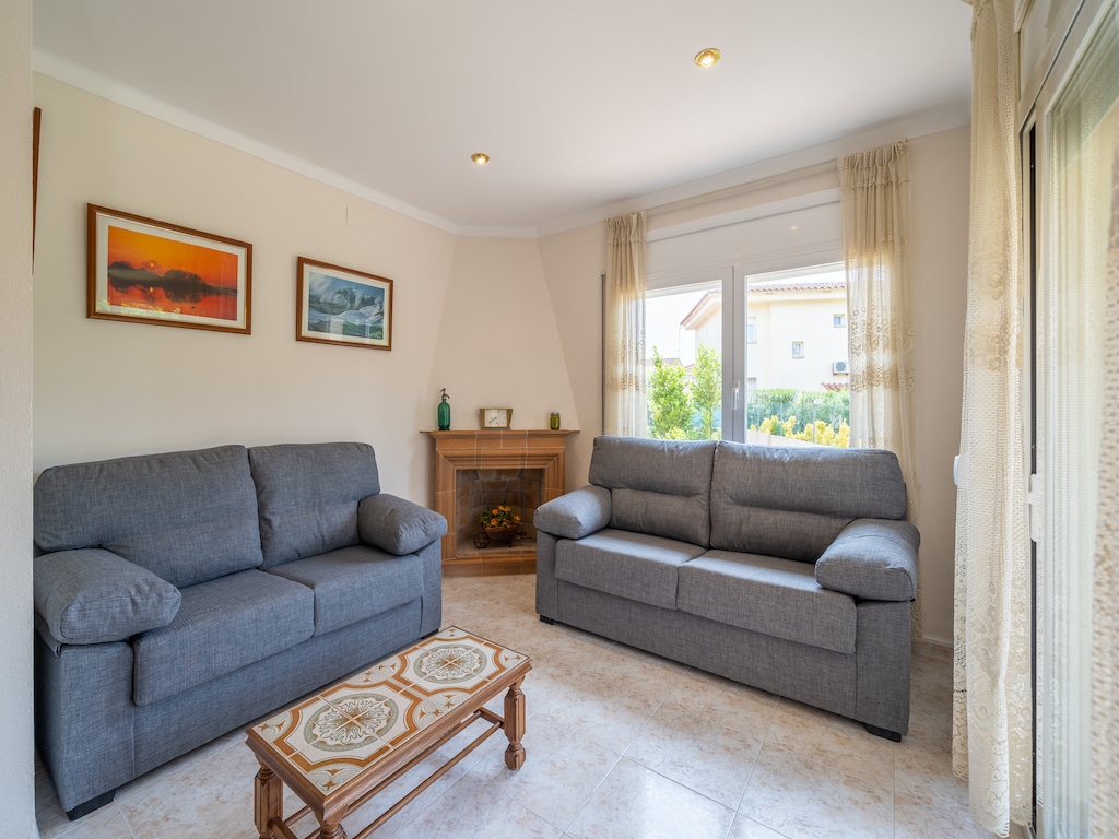 Villa in L’Escala bij Riells Strand