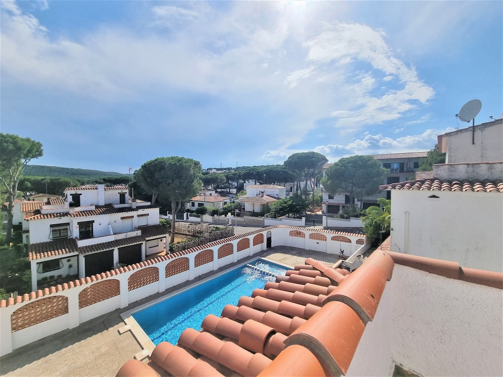 Villa in L’Escala bij Riells Strand