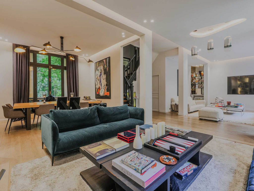 Herenhuis met zwembad - 5BD/10P - Neuilly