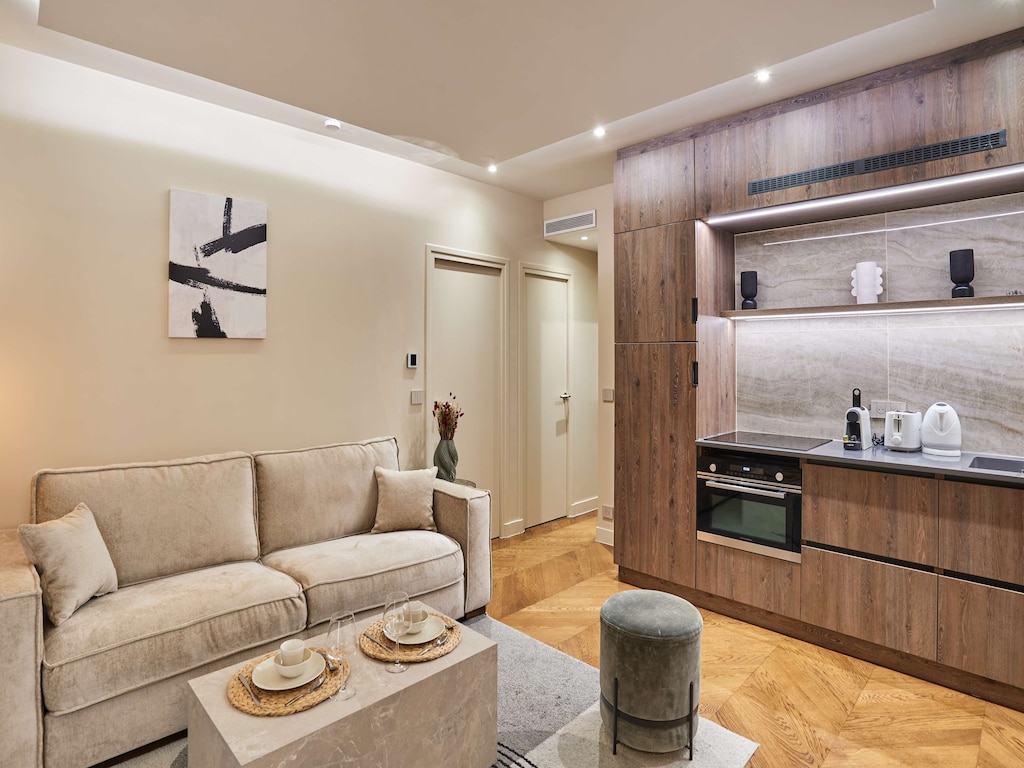 Prachtig appartement met airconditioning aan de Champs Elysées