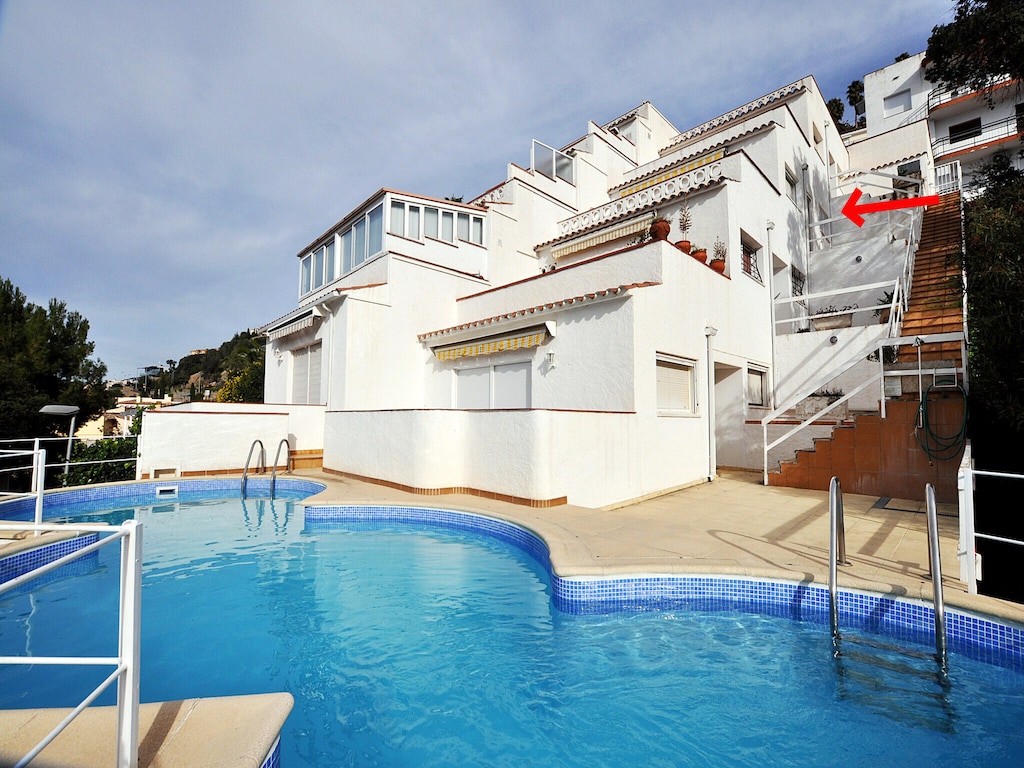 Wohnung in Roses mit Meerblick & Pool