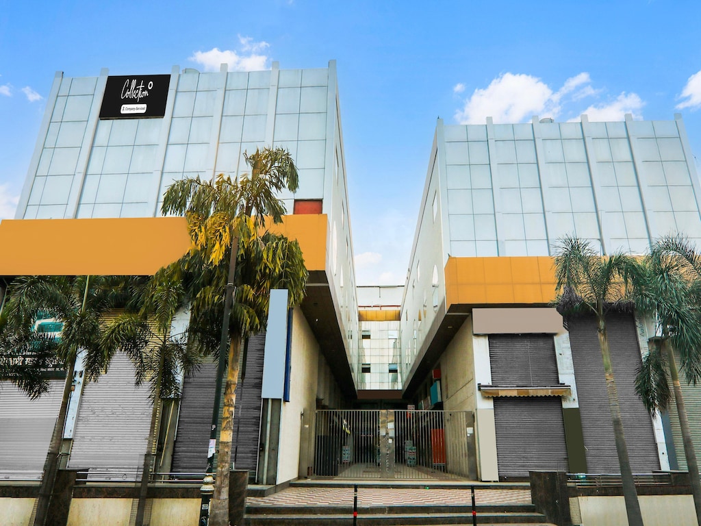 Collectie O Civil Lines bij het oude busstation