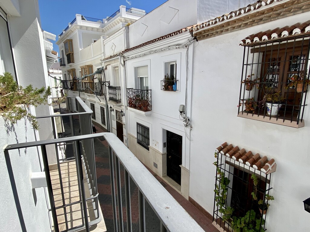 Huis in Nerja met Jacuzzi bij El Salón Strand