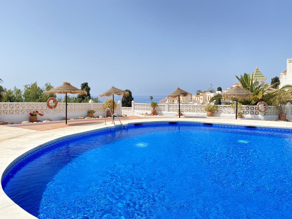 Appartement in Nerja met Zeezicht & Zwembaden
