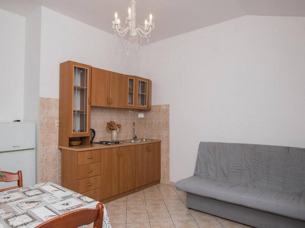 Wohnung in Brodarica am Strand