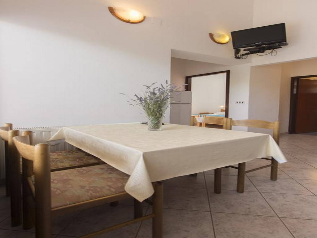 Gezellig appartement aan zee in Dalmatië