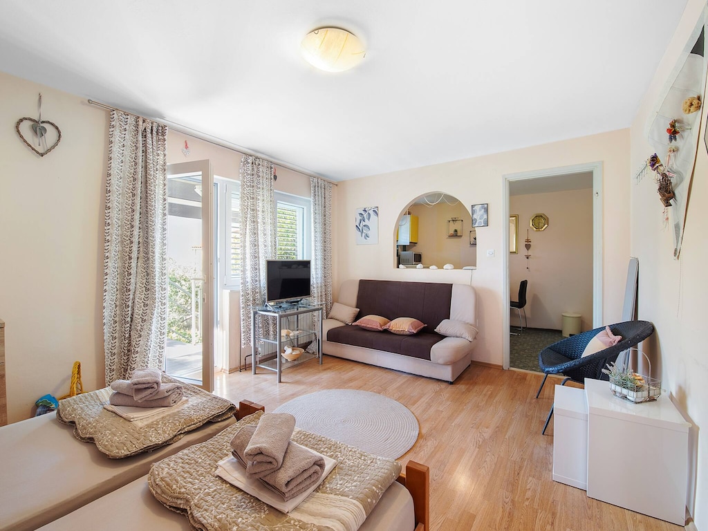 Wohnung in Brodarica nahe Strand & Krka Park