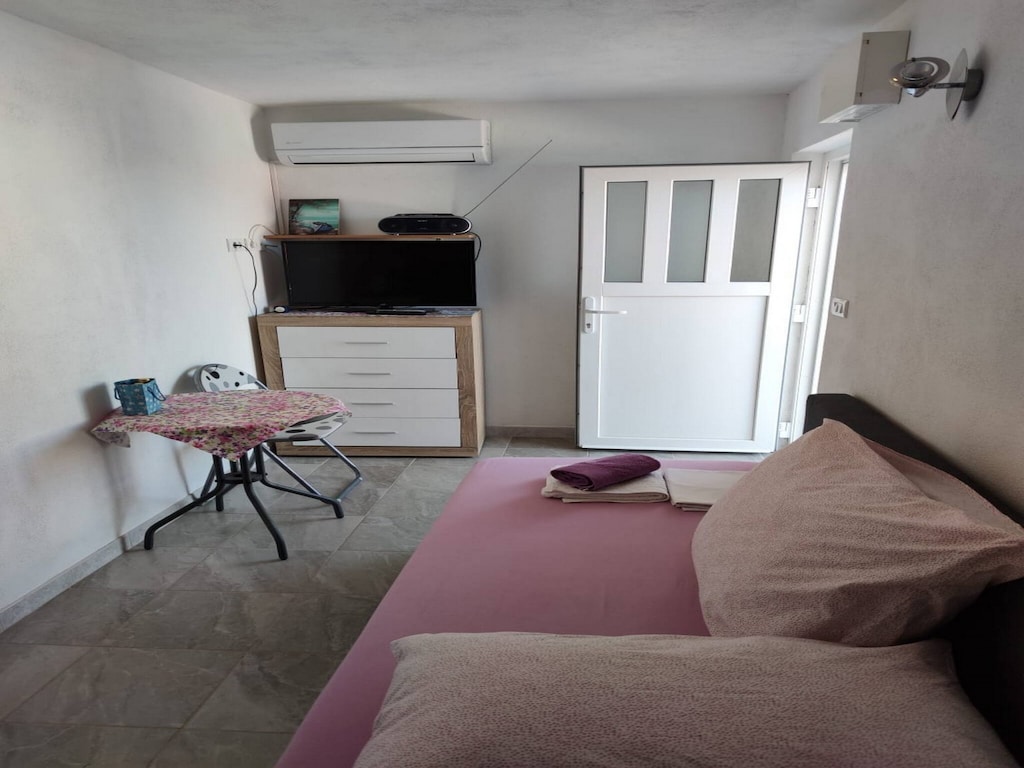 Apt vlakbij het prachtige strand van Zatoglav