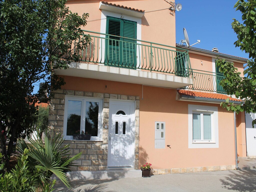 Gemütliche Ferienwohnung auf dem Land in Bristane
