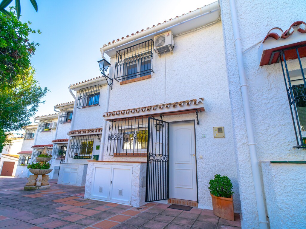 Huis in Nerja met Uitzicht op Zee