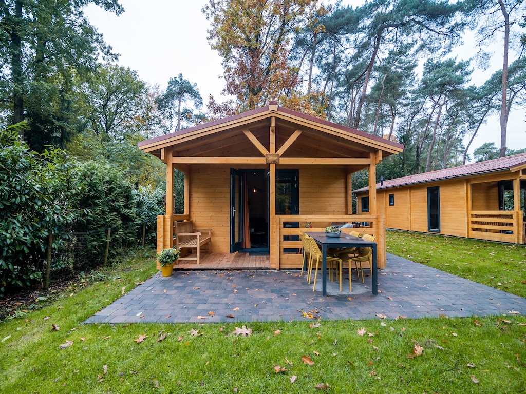 Luxe vrijstaande lodge met stoomcabine.