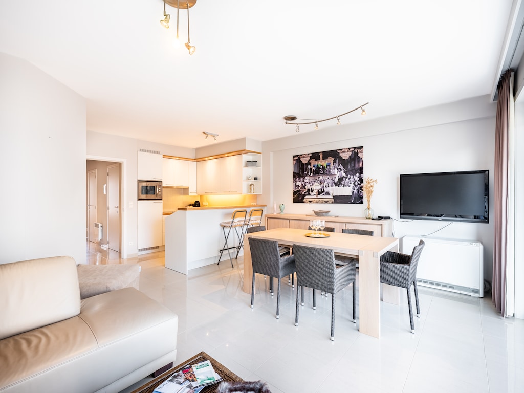 Wohnung an der Küste mit Meerblick