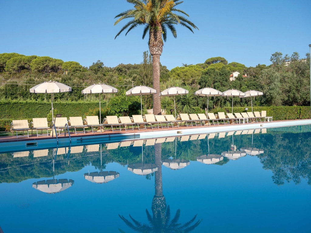 Appartement op Elba in Residence met privéstrand