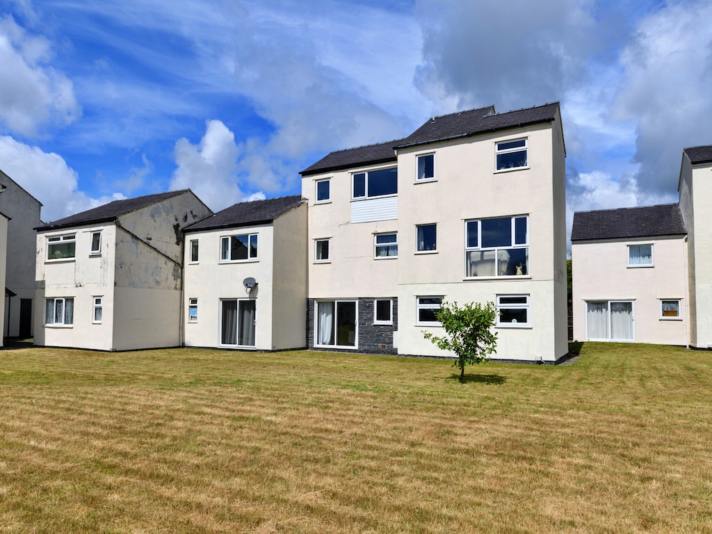 Appartement in de Buurt van Harlech Castle, Geen storting