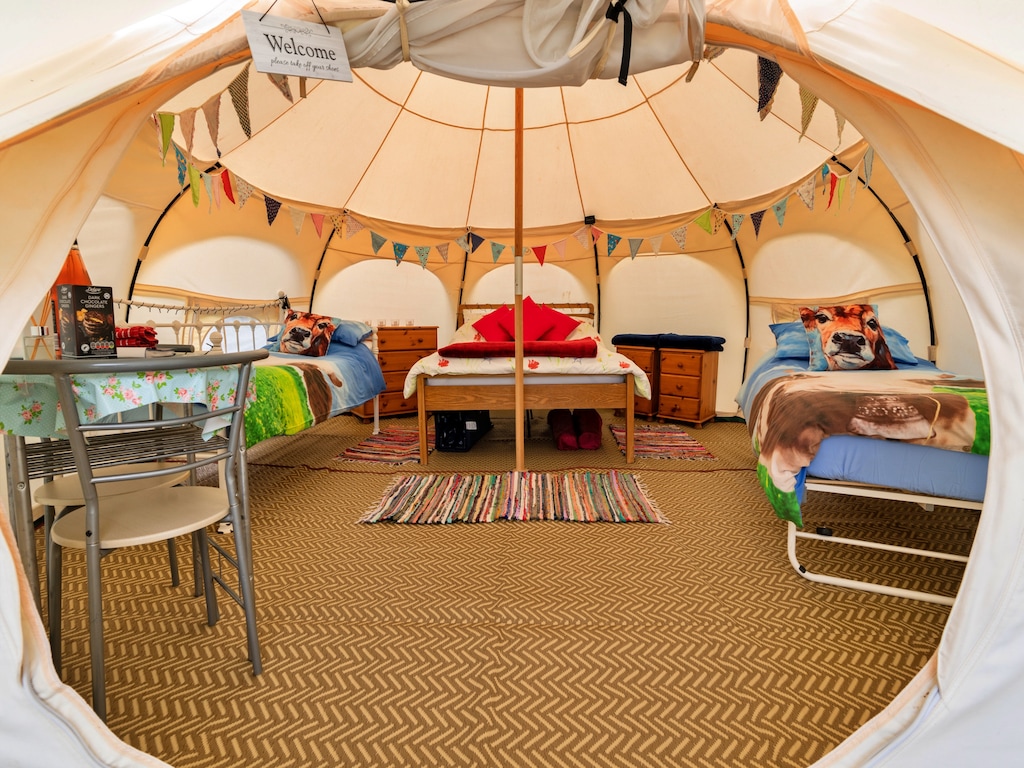 Bell-tent in de buurt van de stranden van Noord-Devon, Geen storting