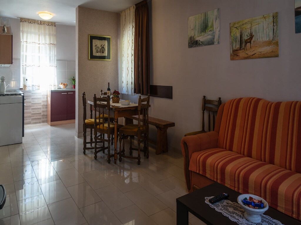 Green Area Apartments Kremžar - GroundFloor Apartment With Terrace