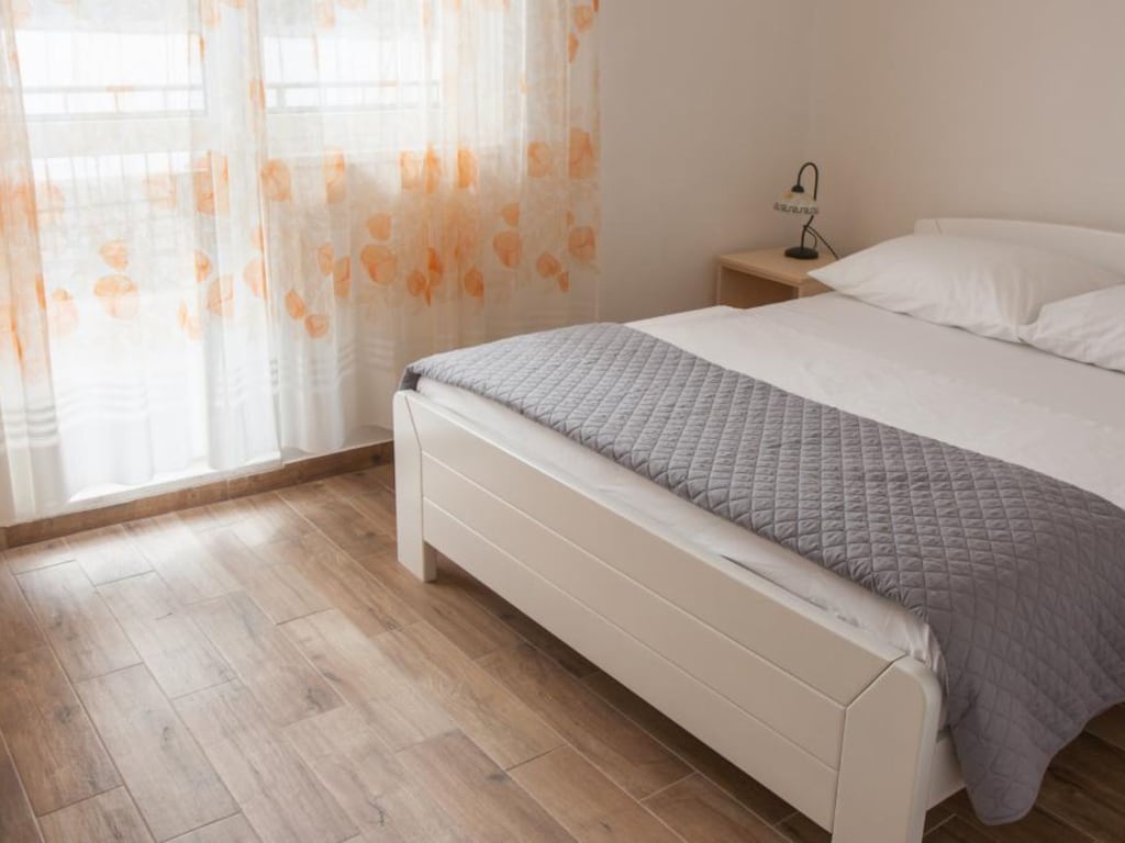 One-Bedroom Apartment With Sea View Ap 2