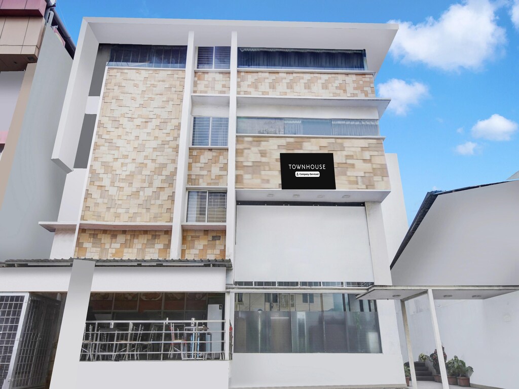 Super Townhouse Stadscentrum Vlakbij Mysore Paleis Voorheen Aavass Inn