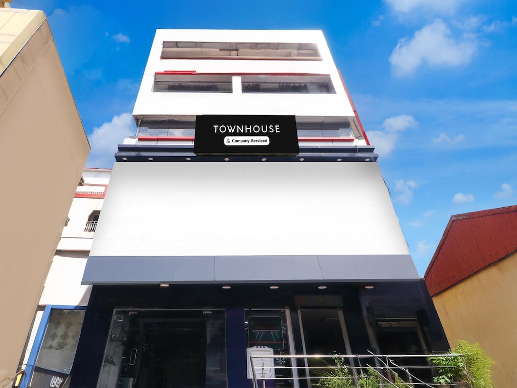 Townhouse Bank Meer Dhanbad