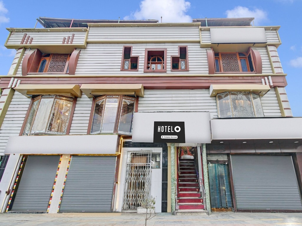 Hotel O Residency Road Srinagar