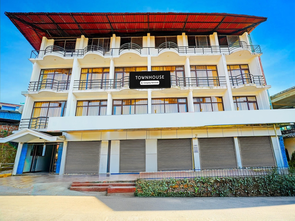 Super Townhouse Madikeri Fort