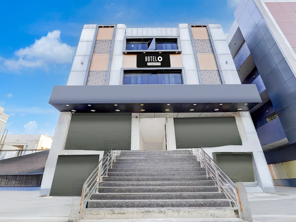 Super Hotel O Airport Road in de buurt van Leela