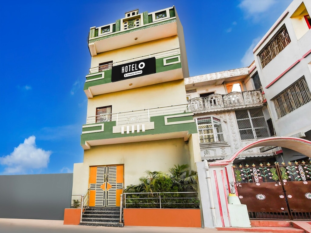 Super Hotel O Jagannatha Temple Paschim Dwar
