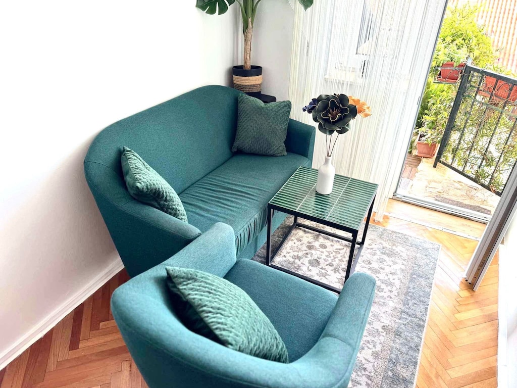 Charming Apartment with Terrace and Old Town View - One Bedroom Apartment with Terrace