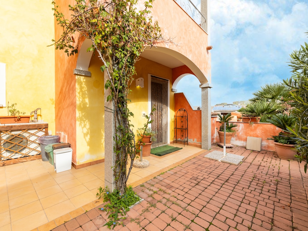 Apt con giardino, eine 300 Meter große Stute