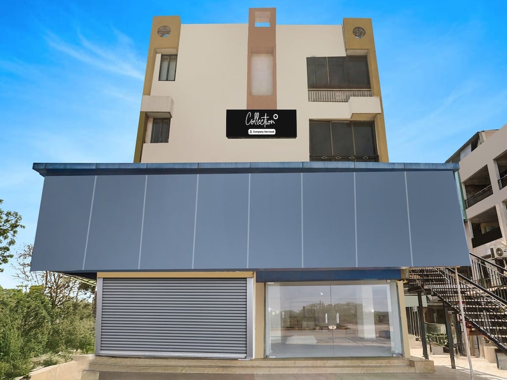 Collection O Ahmedabad Airport Hotel