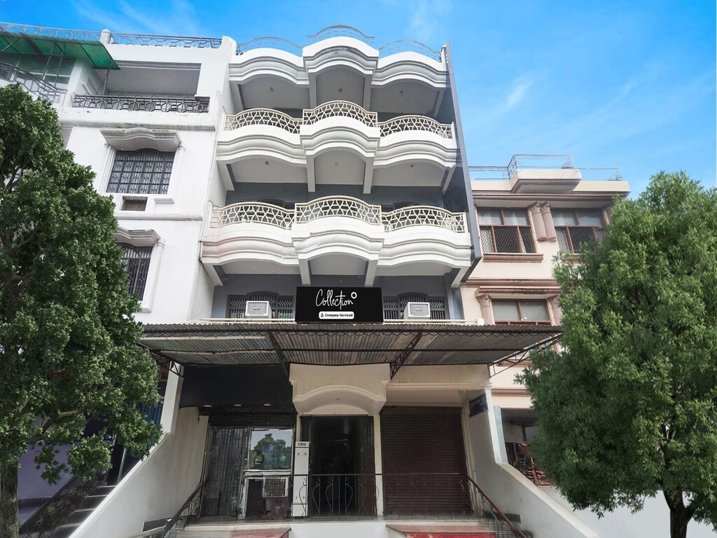 Supercollectie O Rajapur Circuit House