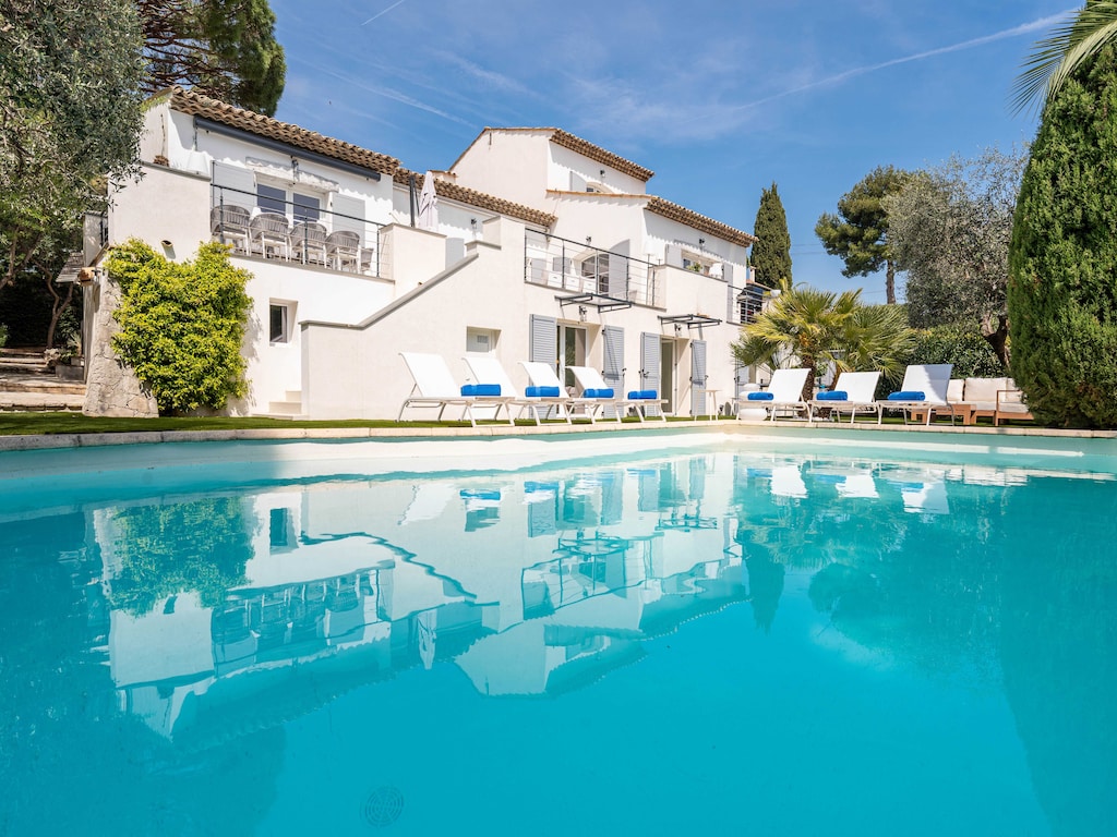 Weelderige villa - AC- 6BR- 12P- Cannes