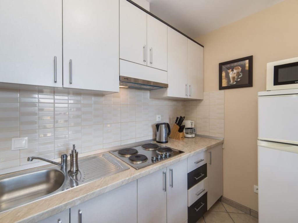 Apartments Nmn - Studio Apartment with Balcony 3