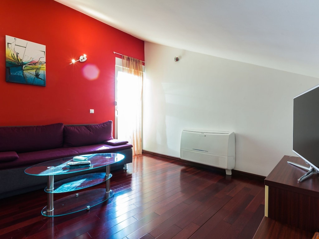 One Bedroom Apartment (owner Marasca)