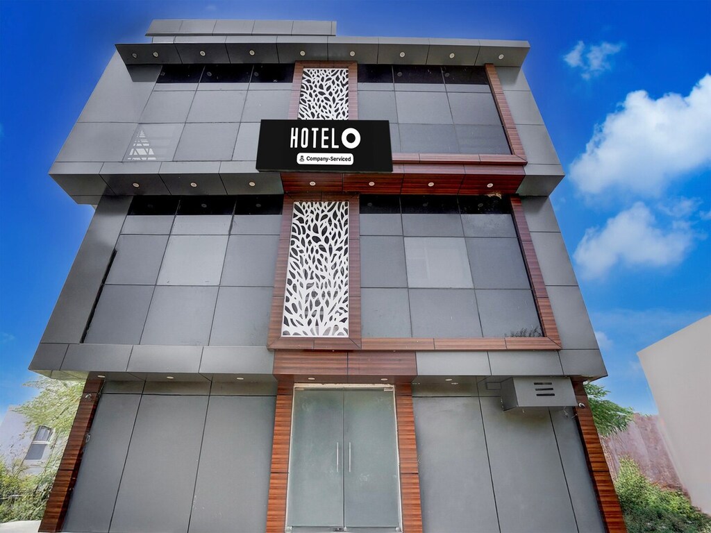 Hotel O Gomti Nagar in de buurt van Amity