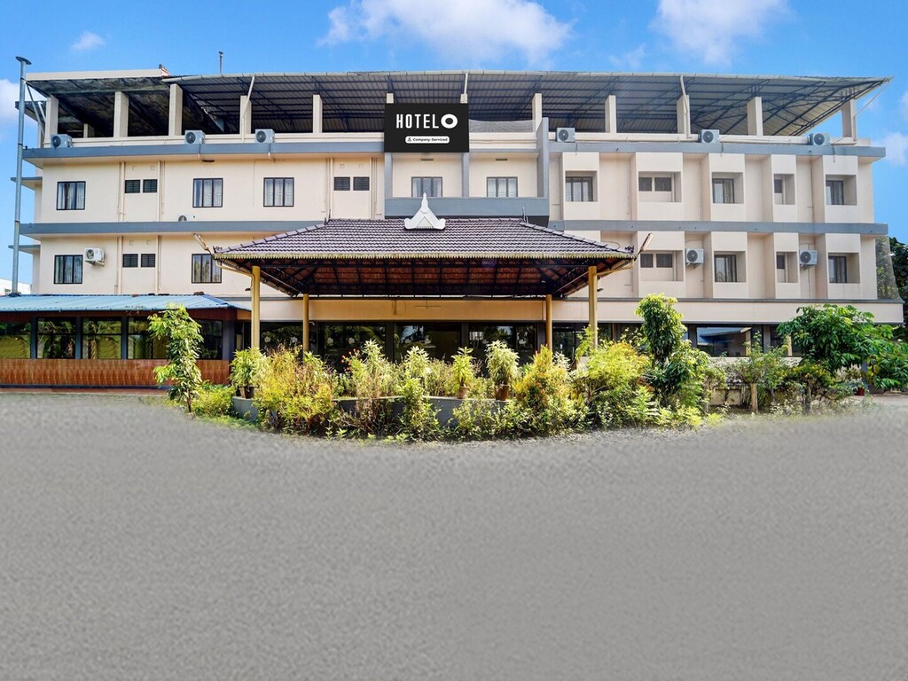 Super Hotel O Thrissur