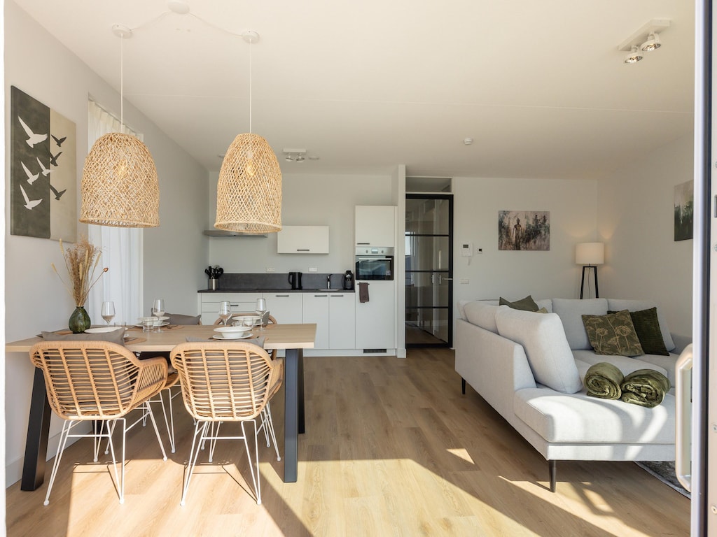 Chic appartement met uitzicht op de jachthaven